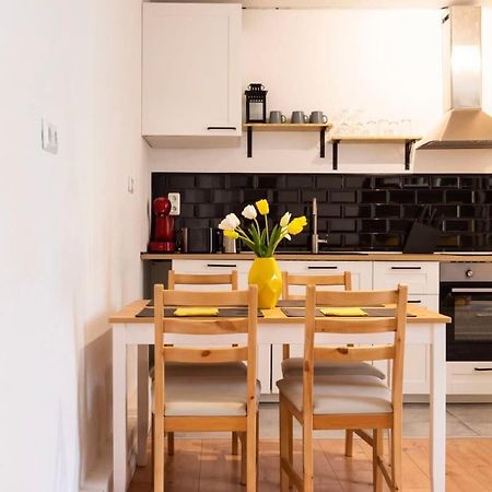 2 Bedroom In Great Location In Kreuzberg Berlin Dış mekan fotoğraf