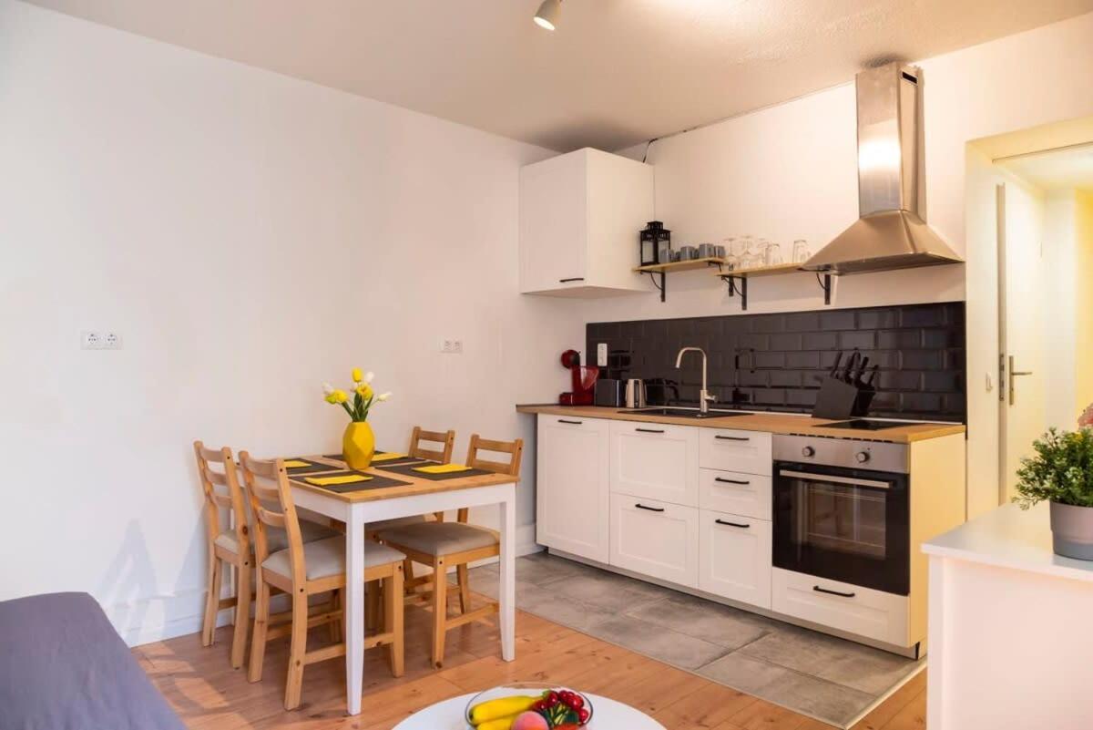 2 Bedroom In Great Location In Kreuzberg Berlin Dış mekan fotoğraf